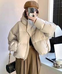 短丈フード付き中綿ダウンジャケット