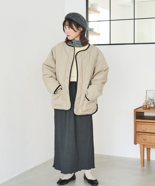 Crisp（クリスプ）の「カラーパイピングキルティングジャケット（ノーカラージャケット・レディース・ベージュ/カーキ・FREE）」の12枚目の写真