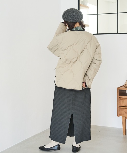 Crisp（クリスプ）の「カラーパイピングキルティングジャケット（ノーカラージャケット・レディース・ベージュ/カーキ・FREE）」の14枚目の写真