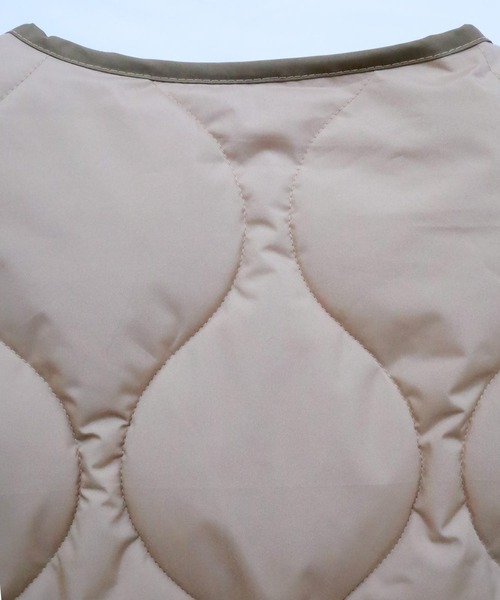 Crisp（クリスプ）の「カラーパイピングキルティングジャケット（ノーカラージャケット・レディース・ベージュ/カーキ・FREE）」の19枚目の写真