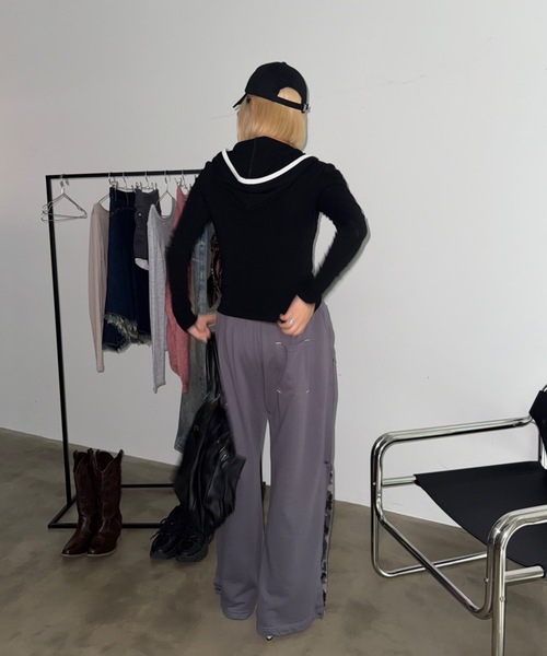 SHAGGIE(シャギー)の「フード付きロングスリーブフライストップス(Tシャツ/カットソー・レディース・ブラック/グレー/グレー系その他/ベージュ系その他・FREE)」の12枚目の写真