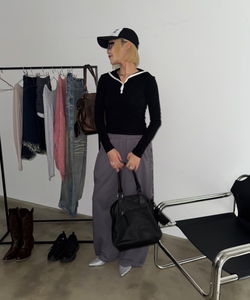 SHAGGIE(シャギー)の「フード付きロングスリーブフライストップス(Tシャツ/カットソー・レディース・ブラック/グレー/グレー系その他/ベージュ系その他・FREE)」の11枚目の写真