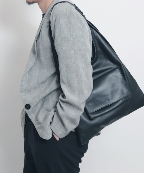 YArKA（ヤーカ）の「【YArKA/ヤーカ】 real leather multi length adjustment tote bag [opcc3] / リアルレザーマルチ調節トートバッグ（トートバッグ・レディース・ブラック・FREE）」の14枚目の写真
