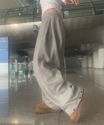 裏起毛サイドタック裾ボタントレーニングパンツ