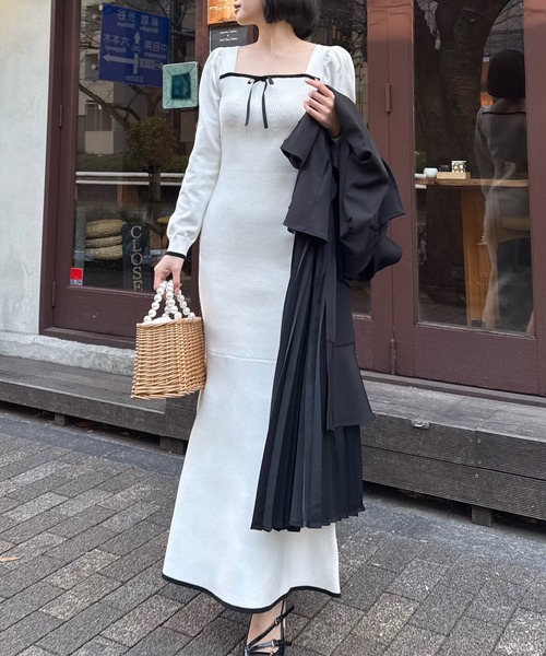 ROYAL PARTY（ロイヤルパーティー）の「配色リボンニットマーメイドワンピース（ワンピース・レディース・グリーン/オフホワイト/ブラック・FREE）」の2枚目の写真