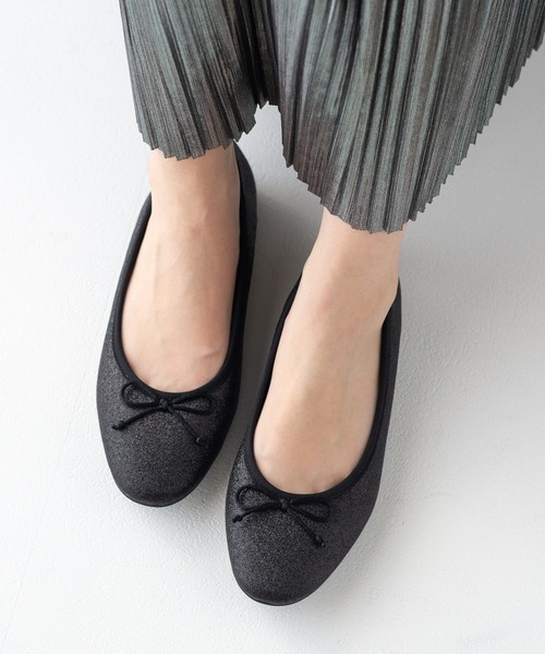 JELLY BEANS（ジェリービーンズ）の「ラウンドトゥモールドソールバレエシューズ【バレエコア】＜クッション性抜群！歩きやすい！＞(211-51323)JELLY BEANS(ジェリービーンズ)（バレエシューズ・レディース・ブラック系/ホワイト/ブラック/シルバー・23.5/24/24.5/22.5/23）」の4枚目の写真