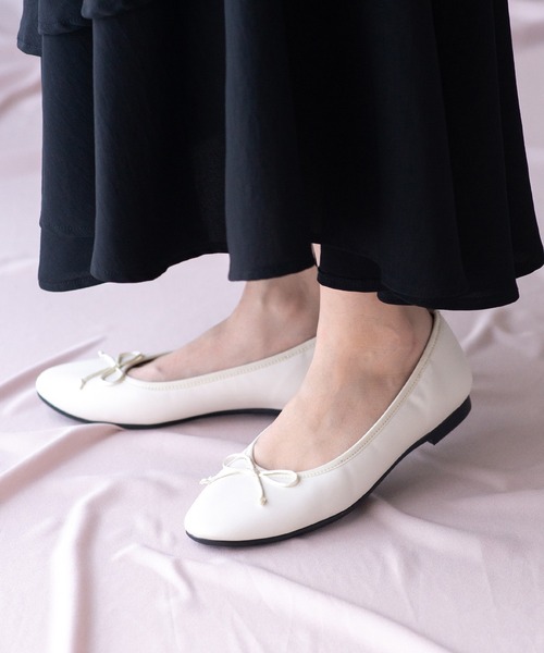 JELLY BEANS（ジェリービーンズ）の「ラウンドトゥモールドソールバレエシューズ【バレエコア】＜クッション性抜群！歩きやすい！＞(211-51323)JELLY BEANS(ジェリービーンズ)（バレエシューズ・レディース・ブラック系/ホワイト/ブラック/シルバー・23.5/24/24.5/22.5/23）」の5枚目の写真