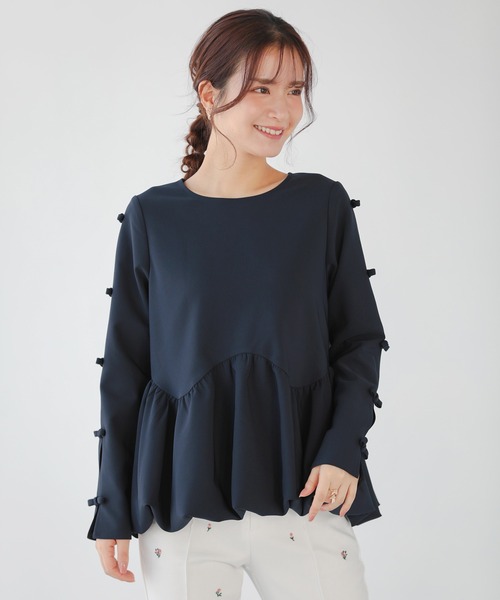 Fit more(フィットモア)の「袖リボンウェーブ切り替えバルーントップス(その他トップス・レディース・ネイビー/ブルーグレー/ブラック・FREE)」の4枚目の写真