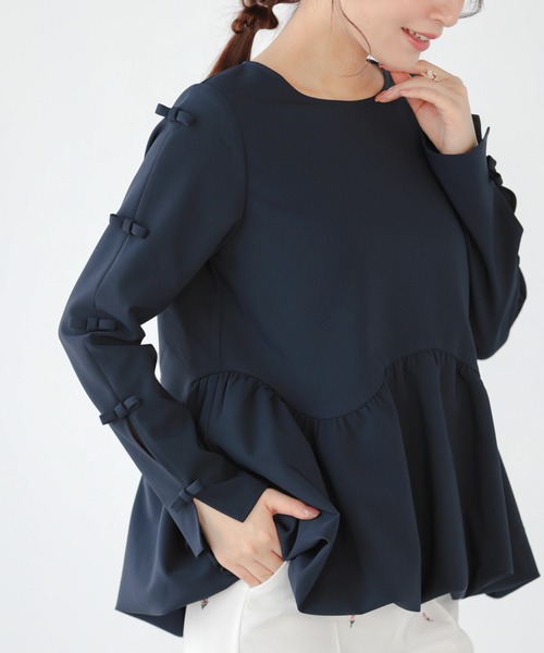 Fit more(フィットモア)の「袖リボンウェーブ切り替えバルーントップス(その他トップス・レディース・ネイビー/ブルーグレー/ブラック・FREE)」の7枚目の写真