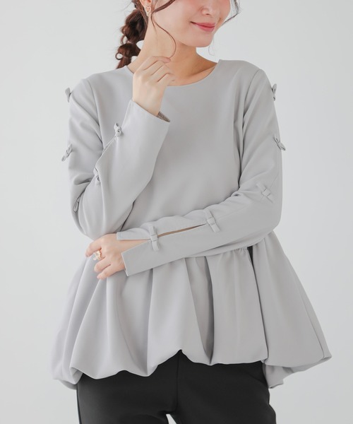 Fit more(フィットモア)の「袖リボンウェーブ切り替えバルーントップス(その他トップス・レディース・ネイビー/ブルーグレー/ブラック・FREE)」の8枚目の写真