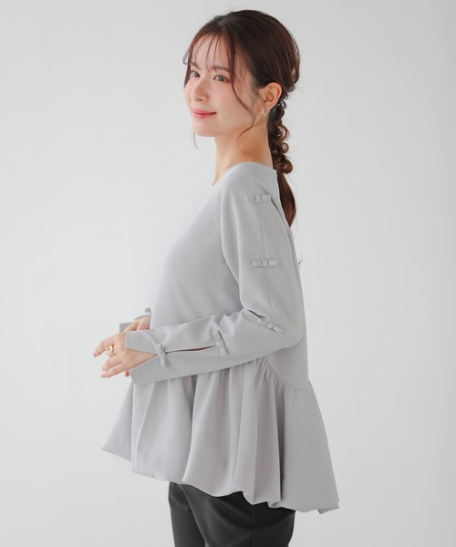 Fit more(フィットモア)の「袖リボンウェーブ切り替えバルーントップス(その他トップス・レディース・ネイビー/ブルーグレー/ブラック・FREE)」の9枚目の写真