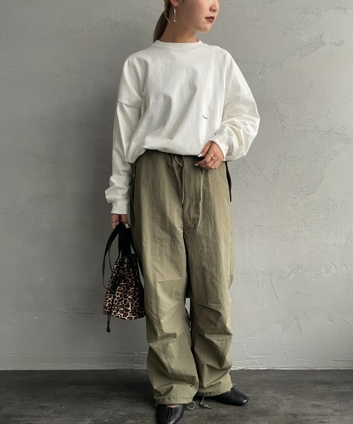 GYMPHLEX（ジムフレックス）の「[GYMPHLEX/ジムフレックス] ワンポイントロゴ刺繍 ヘビーウェイトクルーネックロンT（Tシャツ/カットソー・レディース・チャコールグレー/ライトグレー/ライトブルー/ネイビー/グレイッシュベージュ/オフホワイト・M/L/XS）」の21枚目の写真