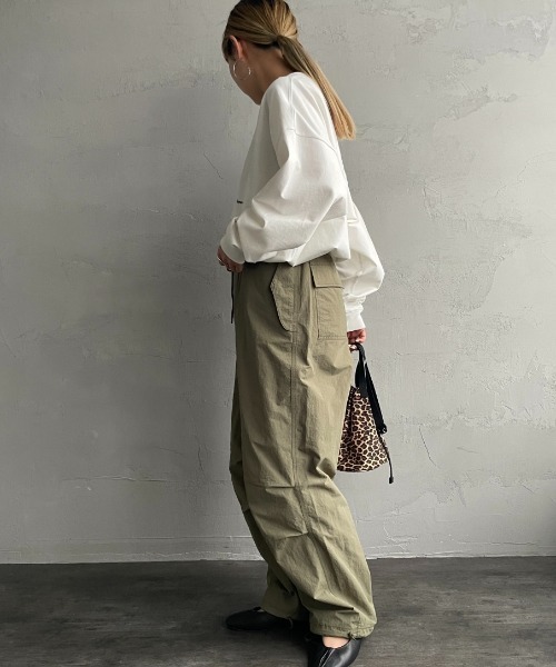 GYMPHLEX（ジムフレックス）の「[GYMPHLEX/ジムフレックス] ワンポイントロゴ刺繍 ヘビーウェイトクルーネックロンT（Tシャツ/カットソー・レディース・チャコールグレー/ライトグレー/ライトブルー/ネイビー/グレイッシュベージュ/オフホワイト・M/L/XS）」の22枚目の写真