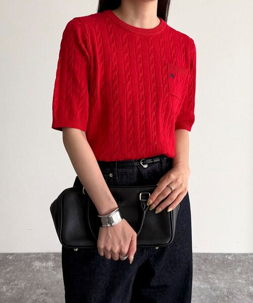 fredy emue(フレディエミュ)の「FR刺繍ケーブル柄ポケ付きプルオーバー(ニット/セーター・レディース・ベージュ/ネイビー/オフホワイト/イエロー/ブルー/ブラウン/レッド・38)」の10枚目の写真