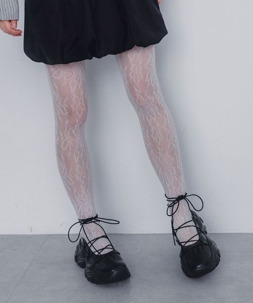 JEANASIS（ジーナシス）の「レースアップバレエスニーカー/320124（バレエシューズ・レディース・シルバー系その他/ブラック・MEDIUM/LARGE）」の4枚目の写真