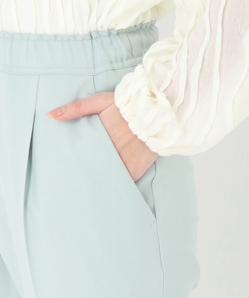 STRAWBERRY-FIELDS（ストロベリーフィールズ）の「タックテーパードイージーパンツ　ロングパンツ（その他パンツ・レディース・イエロー系その他/ライトグリーン・1/2）」の8枚目の写真