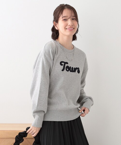 SHOO・LA・RUE(シューラルー)の「【洗える/S-LL/ちくちくしにくい】大人のための ロゴ入りスウェットライクニット(ニット/セーター・レディース・アイボリー/ライトグレー/ネイビー/ベージュ・01/02/03/04)」の9枚目の写真