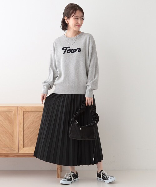 SHOO・LA・RUE(シューラルー)の「【洗える/S-LL/ちくちくしにくい】大人のための ロゴ入りスウェットライクニット(ニット/セーター・レディース・アイボリー/ライトグレー/ネイビー/ベージュ・01/02/03/04)」の8枚目の写真