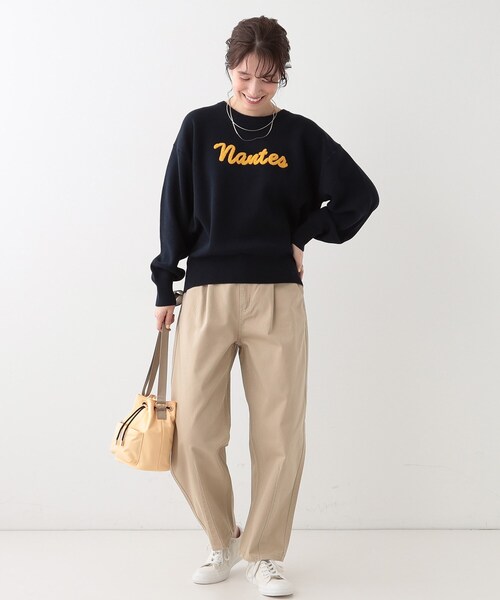 SHOO・LA・RUE(シューラルー)の「【洗える/S-LL/ちくちくしにくい】大人のための ロゴ入りスウェットライクニット(ニット/セーター・レディース・アイボリー/ライトグレー/ネイビー/ベージュ・01/02/03/04)」の12枚目の写真