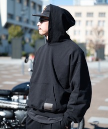 FCTY.（エフシーティーワイ）の「ヘビーオンススウェットパーカー／フーディ／レザーパッチ付き × ボックスシルエット（パーカー）」