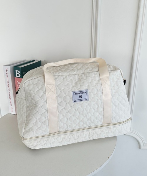 wears(ウェアーズ)の「大容量 キルティング軽量トラベルボストンバッグ(ボストンバッグ・メンズ・ブラック/ホワイト/ピンク・FREE)」の5枚目の写真