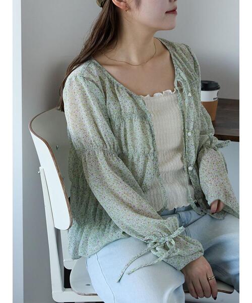 ehka sopo(エヘカソポ)の「小花柄リボンシャーリングブラウス(シャツ/ブラウス・レディース・ミント/イエロー/ブラック・F)」の3枚目の写真