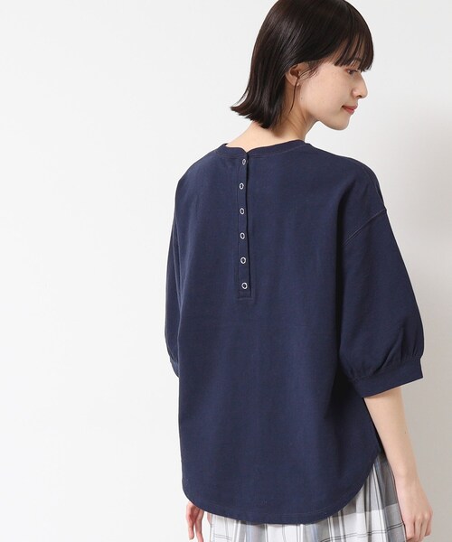 Dessin(デッサン)の「【360度可愛い・洗える】バックヘンリーカットソー(5分袖/XS~L)(Tシャツ/カットソー・レディース・ホワイト系/グレー/イエロー系その他/ネイビー/ブルー/ナチュラル/キャメル/イエロー/チャコールグレー・00/01/02/03)」の5枚目の写真