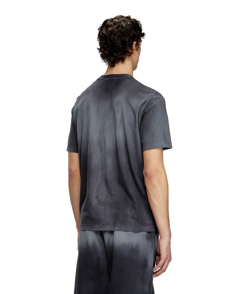 DIESEL（ディーゼル）の「メンズ Tシャツ T-ADJUST-R15（Tシャツ/カットソー・メンズ・ブラック・XXX-LARGE/LARGE/MEDIUM/X-LARGE/SMALL/XX-LARGE/X-SMALL）」の3枚目の写真