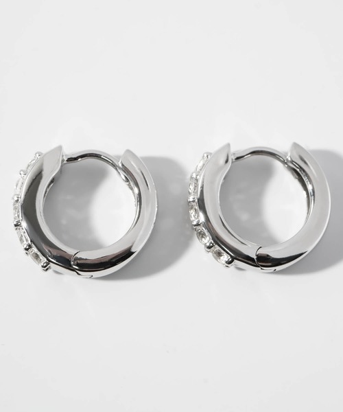 Ops.（オプス）の「ピアス 金属アレルギー対応 シルバー925 ゴールド ホワイトトパーズ 【elveria エルベリア】（ピアス（両耳用）・レディース・シルバー・ONE SIZE）」の11枚目の写真