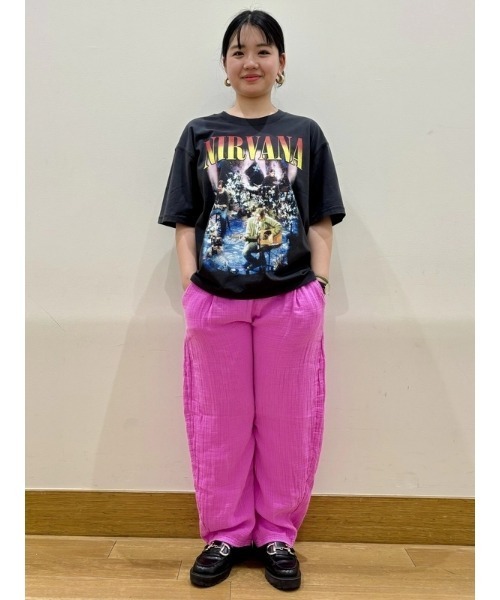 GAP（ギャップ）の「◆ヘビーウェイト クロップド ニルヴァーナ Nirvana UNPLUGGED グラフィックTシャツ（Tシャツ/カットソー・メンズ・ブラック・L/XS/M/S/XL）」の13枚目の写真