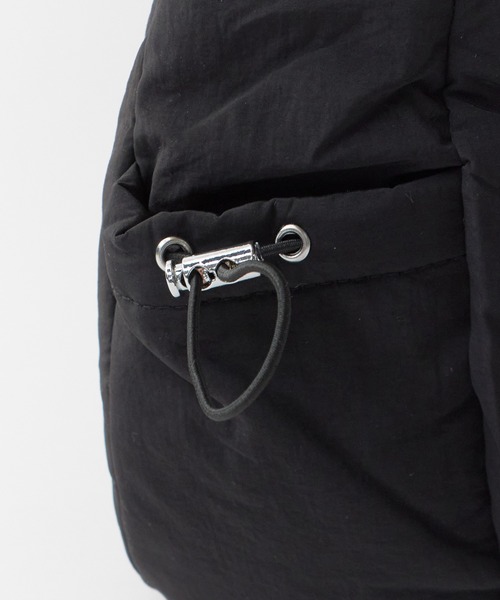 ROOPTOKYO（ループトウキョウ）の「Gathered Nylon Shoulder Bag / ギャザーナイロンショルダーバッグ（ショルダーバッグ・レディース・レッド/ブラック/ホワイト/グレー・FREE）」の18枚目の写真