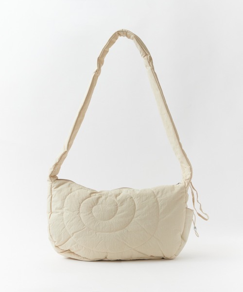 ROOPTOKYO（ループトウキョウ）の「Gathered Nylon Shoulder Bag / ギャザーナイロンショルダーバッグ（ショルダーバッグ・レディース・レッド/ブラック/ホワイト/グレー・FREE）」の11枚目の写真