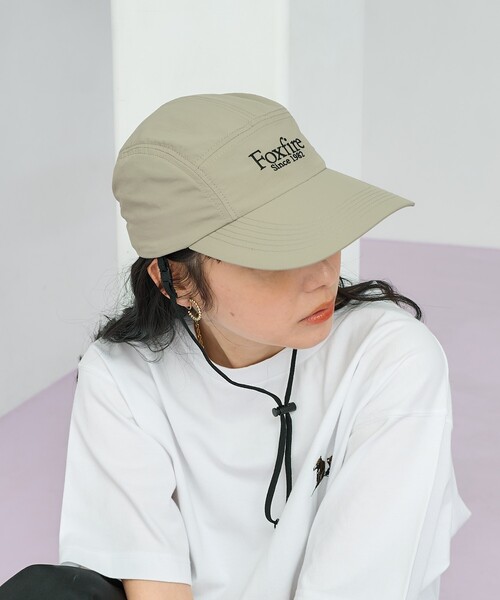 FREAK'S STORE(フリークスストア)の「Foxfire × FREAK'S STORE/フォックスファイヤー 別注 コード付き 2WAYナイロンキャップ(ハット・レディース・ベージュ/ブラック・ONE SIZE)」の1枚目の写真