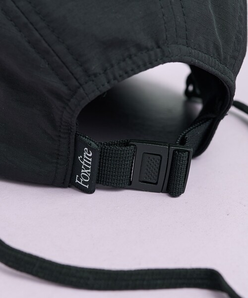 FREAK'S STORE(フリークスストア)の「Foxfire × FREAK'S STORE/フォックスファイヤー 別注 コード付き 2WAYナイロンキャップ(ハット・レディース・ベージュ/ブラック・ONE SIZE)」の8枚目の写真