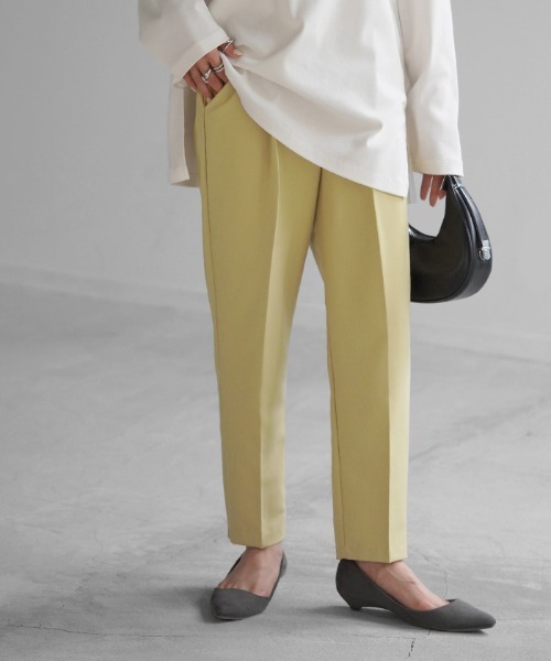 HUG.U（ハグユー）の「美活。テーパードカラーパンツ きれいめスタイル（スラックス・レディース・レモンイエロー/グレイッシュベージュ/ブラック/ライトブルー/ライトベージュ/ダークベージュ/ネイビー/オレンジ/テラコッタ/ピンク・L/M/LL）」の8枚目の写真