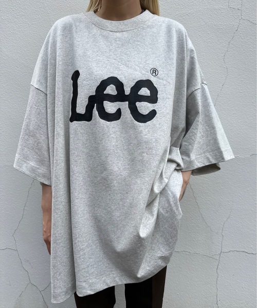 Lee(リー)の「LEE / SUPERSIZED LEE LOGO S/S TEE / LT3196(Tシャツ/カットソー・レディース・ホワイト/グレー/ブラック/ネイビー・FREE)」の4枚目の写真