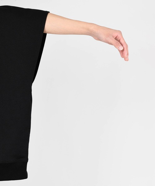 LAD MUSICIAN(ラッドミュージシャン)の「LOOP BACK CLOTH SLEEVELESS BIG PULLOVER(スウェット・メンズ・ブラック・44/46/42)」の5枚目の写真