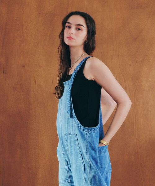 Editt by YECCA VECCA（エディットバイイェッカヴェッカ）の「綿麻デニムサロペット（サロペット/オーバーオール・レディース・インディゴブルー/ライトインディゴブルー・FREE）」の10枚目の写真