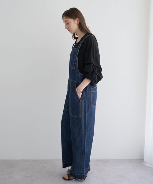 Editt by YECCA VECCA（エディットバイイェッカヴェッカ）の「綿麻デニムサロペット（サロペット/オーバーオール・レディース・インディゴブルー/ライトインディゴブルー・FREE）」の21枚目の写真
