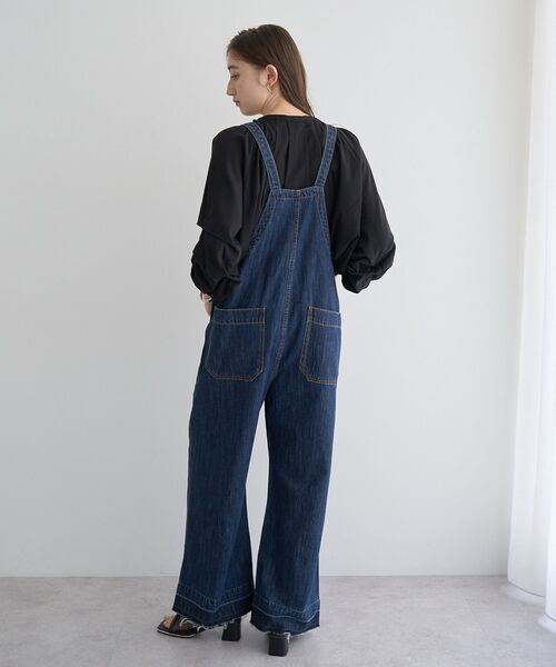 Editt by YECCA VECCA（エディットバイイェッカヴェッカ）の「綿麻デニムサロペット（サロペット/オーバーオール・レディース・インディゴブルー/ライトインディゴブルー・FREE）」の22枚目の写真