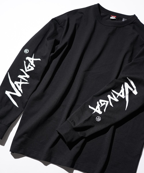 NANGA(ナンガ)の「NANGA / ナンガ ECO HYBRID SLV LOGO L/S TEE エコハイブリッド スリーブ ロゴ ロングスリーブTシャツ(Tシャツ/カットソー・メンズ・ブラック/ホワイト・MEDIUM/LARGE/X-LARGE)」の2枚目の写真