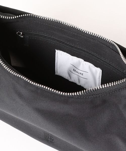 Beau're(ヴュレ)の「BEAURE Water Repellent ショルダー Bag(ショルダーバッグ・レディース・グレー/ブルー/ブラック・FREE)」の20枚目の写真