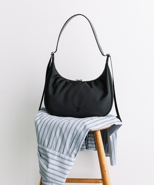 Beau're(ヴュレ)の「BEAURE Water Repellent ショルダー Bag(ショルダーバッグ・レディース・グレー/ブルー/ブラック・FREE)」の2枚目の写真