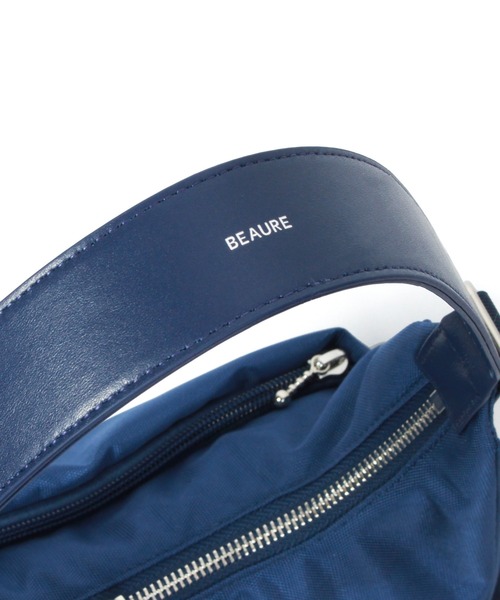 Beau're(ヴュレ)の「BEAURE Water Repellent ショルダー Bag(ショルダーバッグ・レディース・グレー/ブルー/ブラック・FREE)」の8枚目の写真