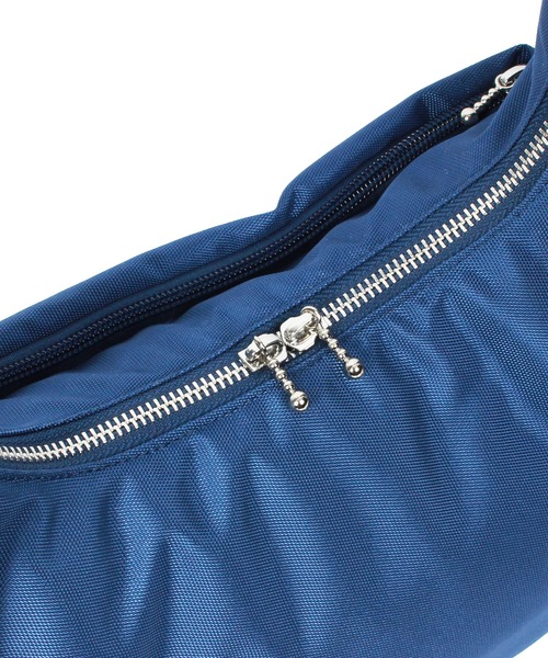Beau're(ヴュレ)の「BEAURE Water Repellent ショルダー Bag(ショルダーバッグ・レディース・グレー/ブルー/ブラック・FREE)」の9枚目の写真