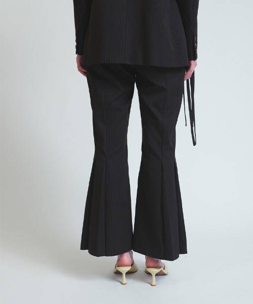 soduk(スドーク)の「【soduk】triple tucked trousers(その他パンツ・レディース・ブラウン/グレー・M/S)」の13枚目の写真