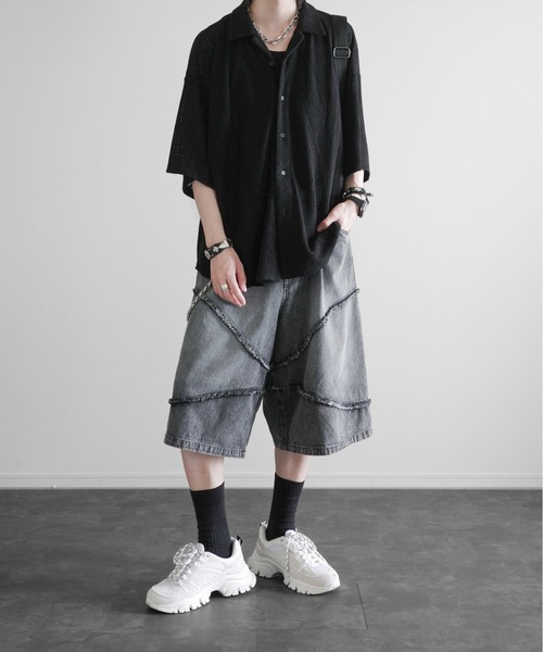 KUUUPY(クーピー)の「Fringe Baggy Half Denim Pants - フリンジバギーハーフデニムパンツ(デニムパンツ・メンズ・ブラック/ブルー・LARGE/MEDIUM/SMALL)」の18枚目の写真