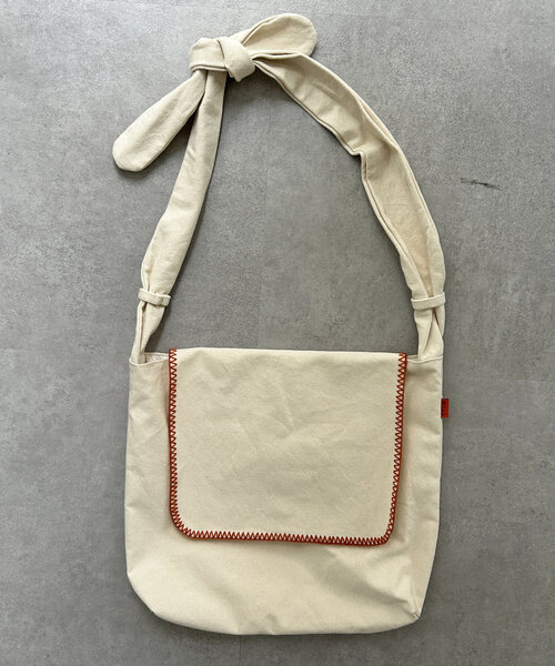 CPCM（シーピーシーエム）の「ステッチフラップショルダーバッグ（ショルダーバッグ・メンズ・ネイビー/ブラック/アイボリー/ブラック系その他・FREE）」の7枚目の写真