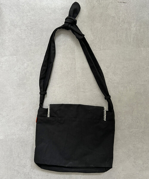 CPCM（シーピーシーエム）の「ステッチフラップショルダーバッグ（ショルダーバッグ・メンズ・ネイビー/ブラック/アイボリー/ブラック系その他・FREE）」の17枚目の写真