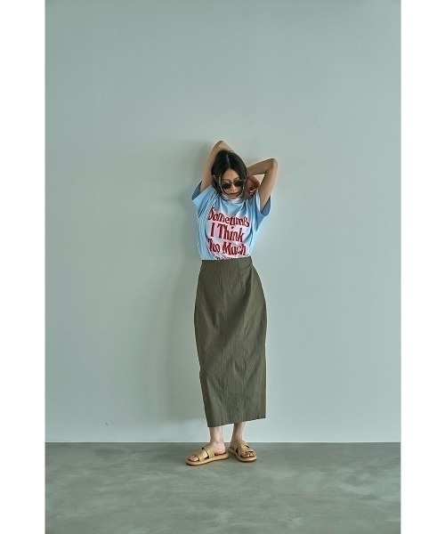 marjour（マージュール）の「LOGO OVER TEE（Tシャツ/カットソー・レディース・グリーン/ブルー・M）」の10枚目の写真